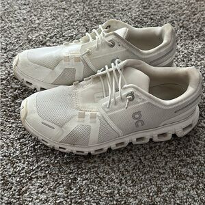 On cloud Running White Sneakers